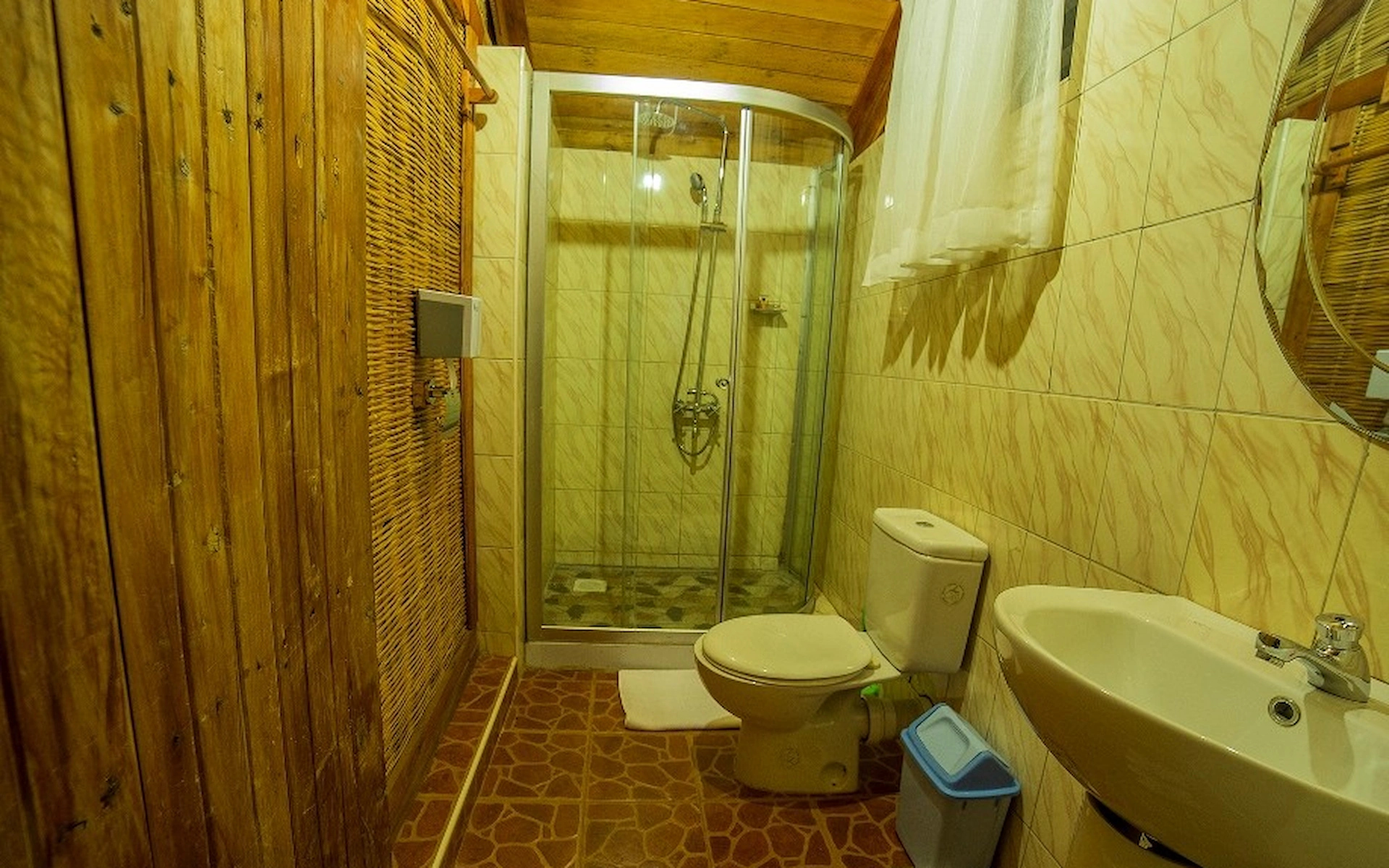 Lake Bunyonyi Eco Resort