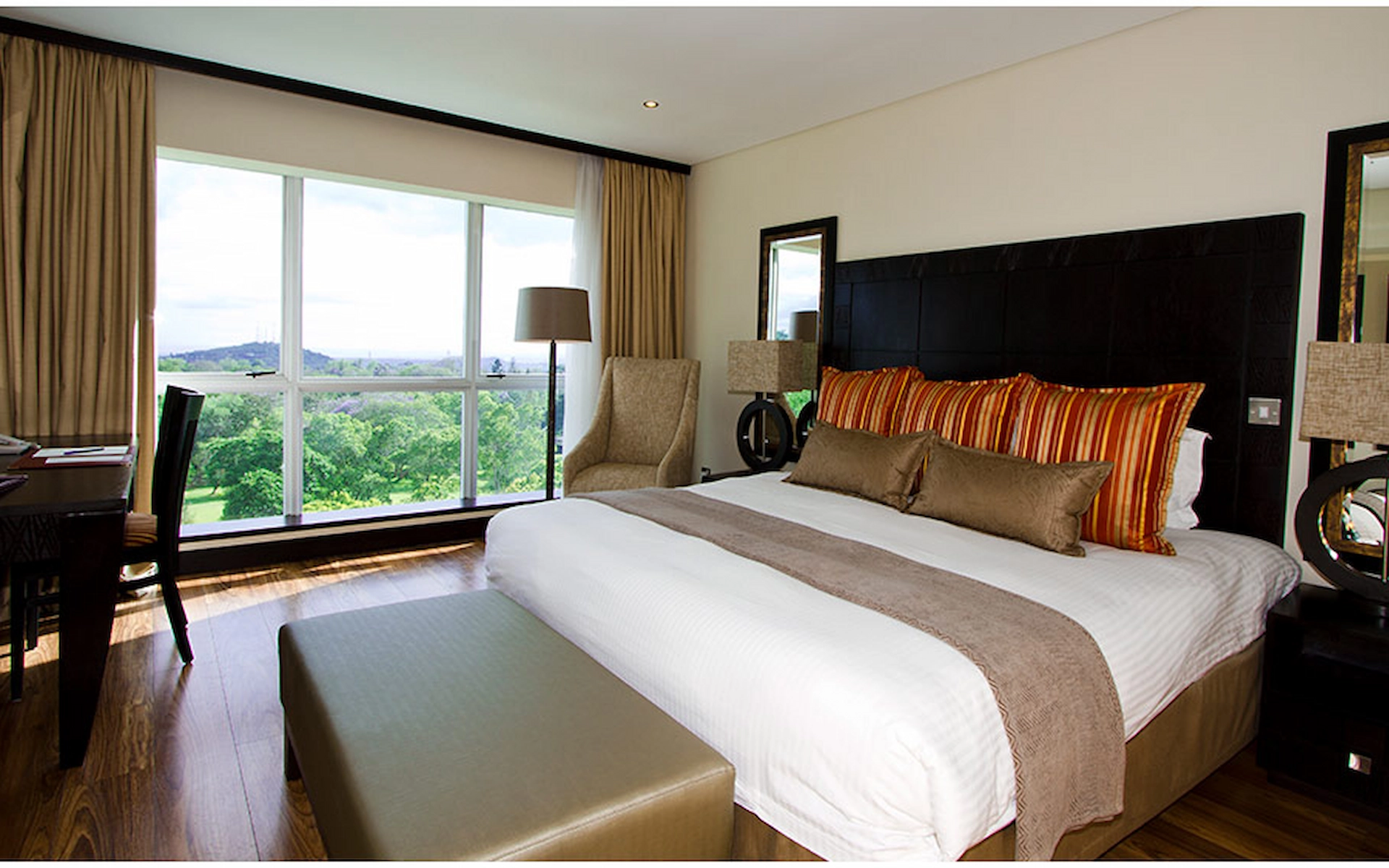 Mount Meru Hotel