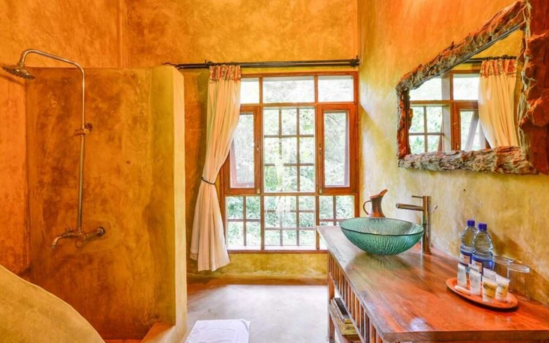 Bweza Gorilla Lodge