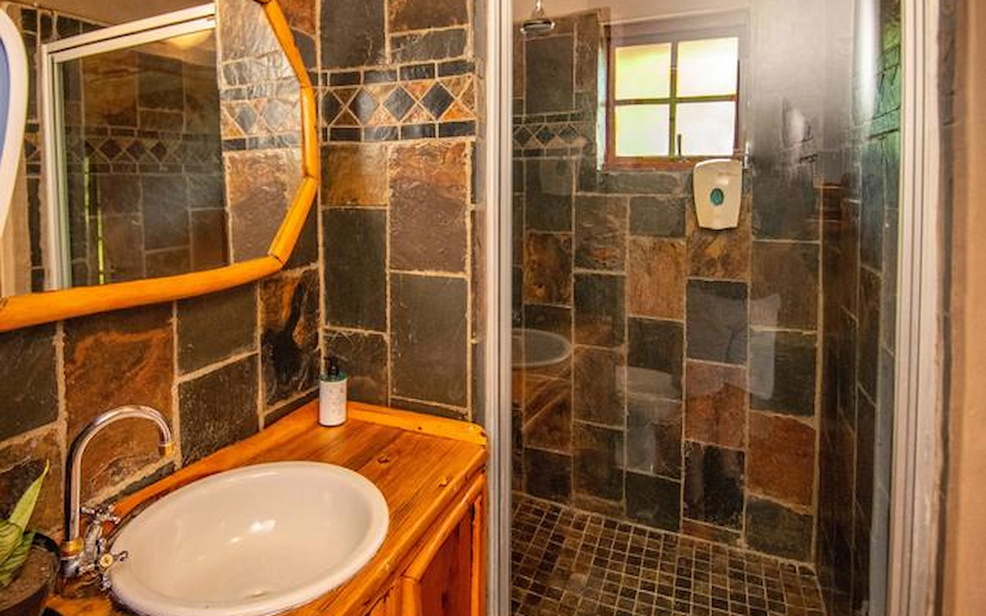 Hawks eye guest house