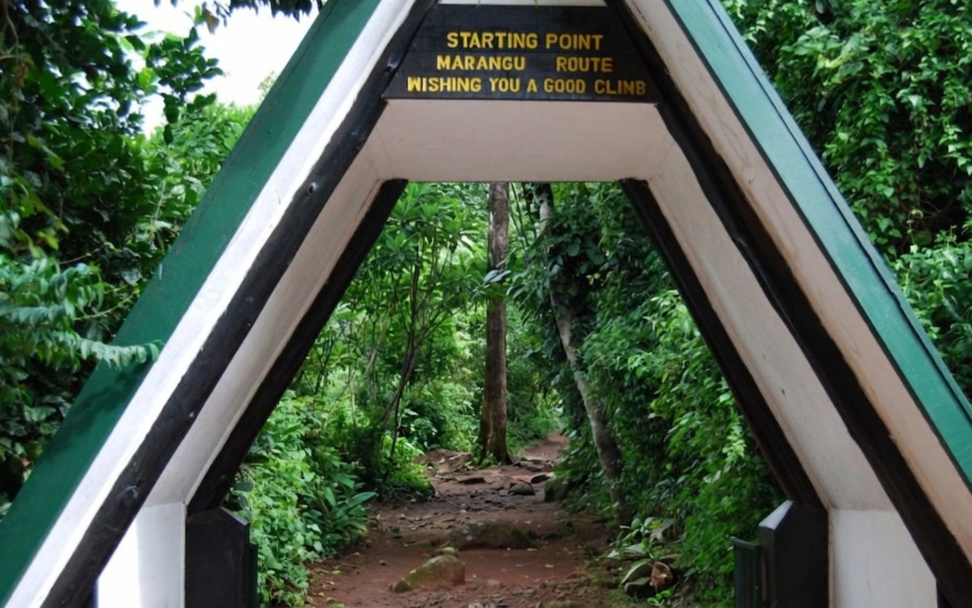 Marangu Gate (1860m)  — photo 2