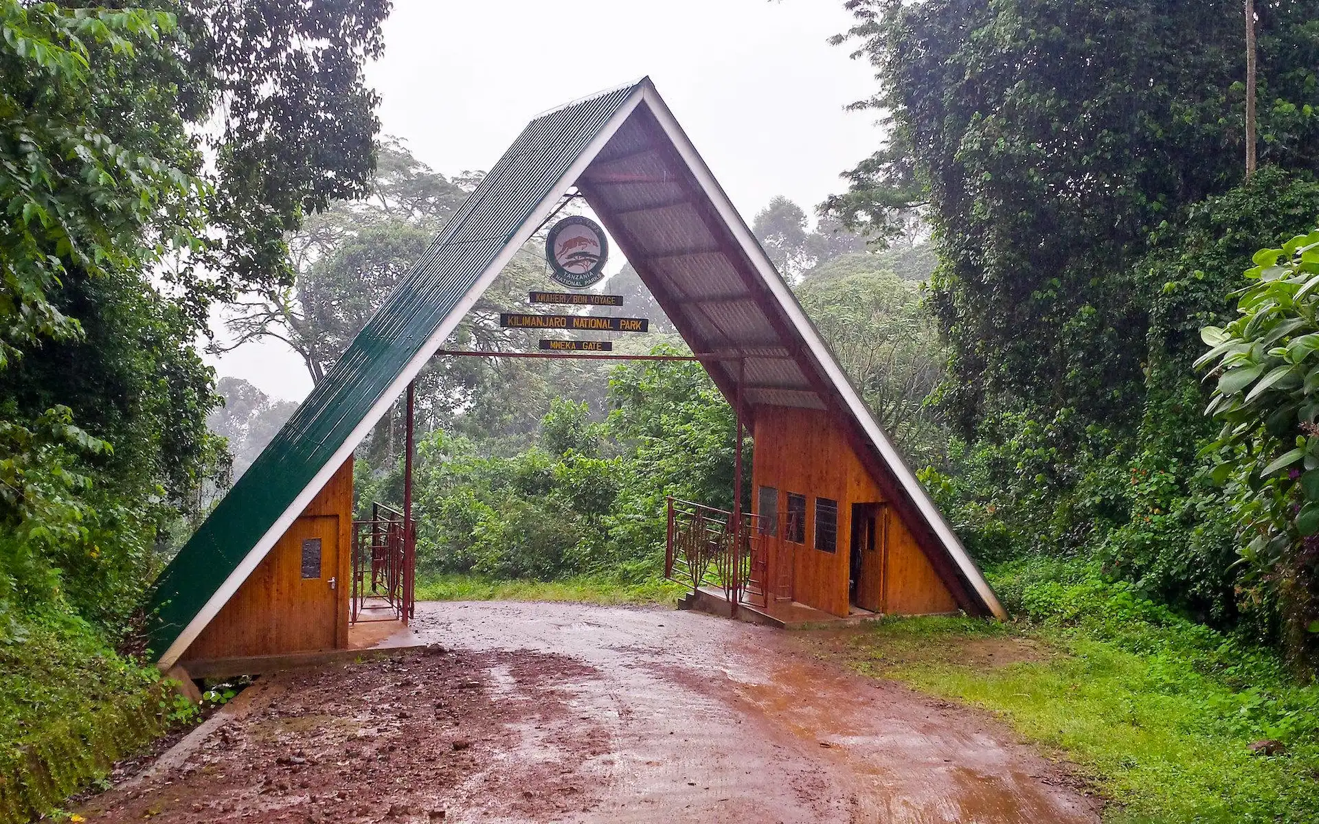 Mweka Gate (1,800m) — photo 1