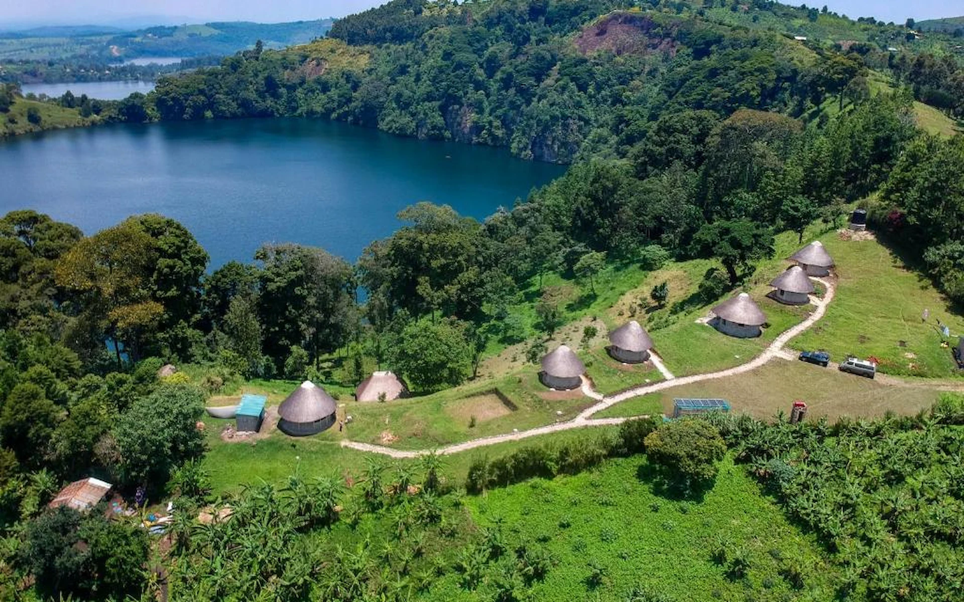 Fort Portal — photo 1