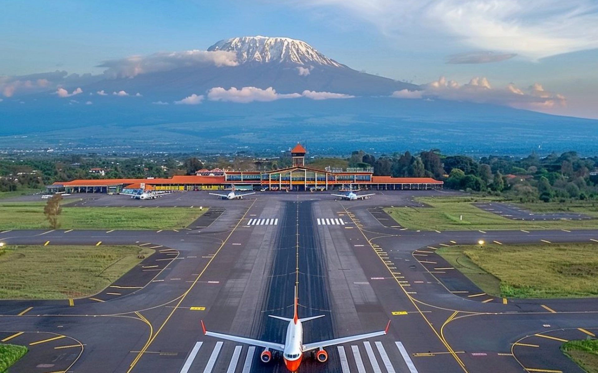 Kilimanjaro Airport — photo 1