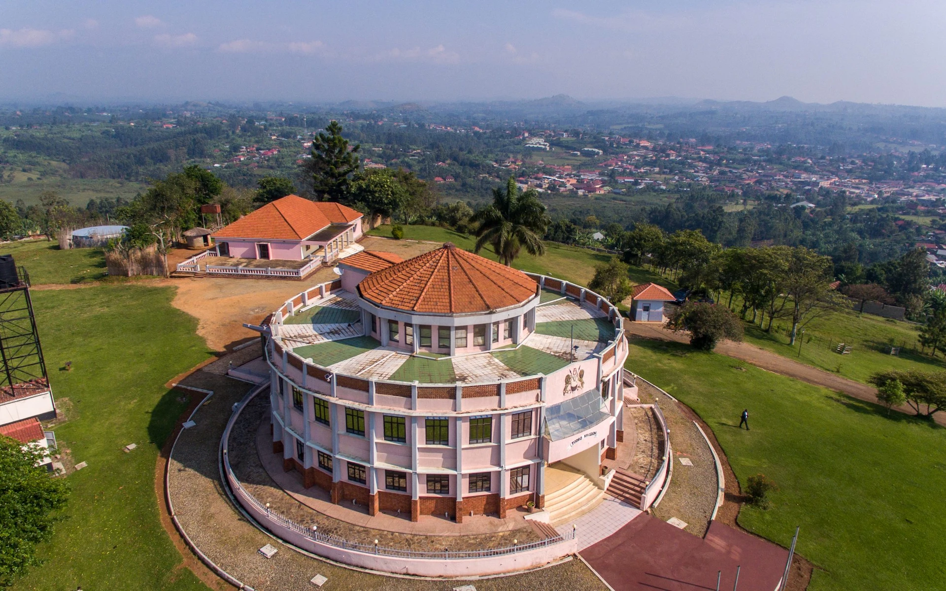 Fort Portal — photo 5