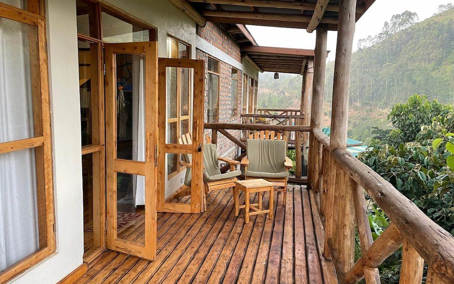 Bweza Gorilla Lodge