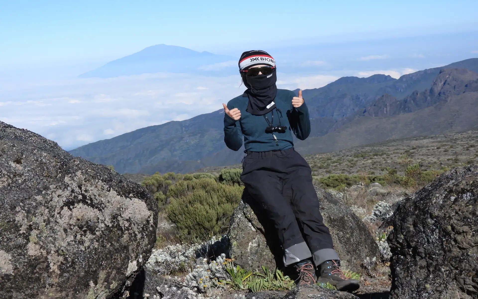 Buffalo Camp (4,020 m) to Third Cave (3,870 m)