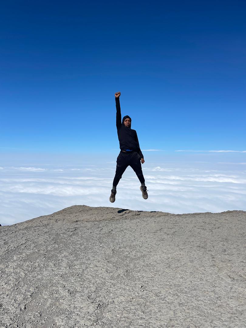  Karanga Camp (4000m) to Barafu Camp (4640m)
