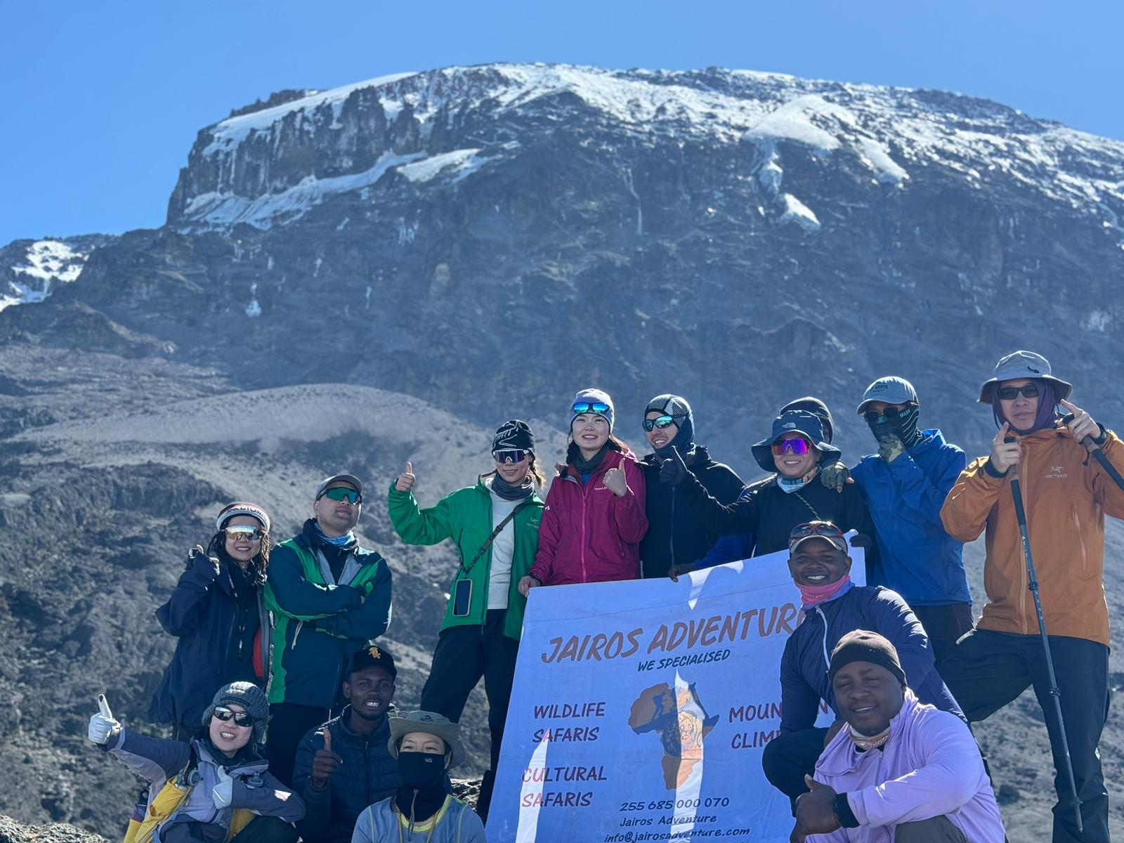  Mawenzi Tan Hut (4330m) to Kibo Hut (4700m)