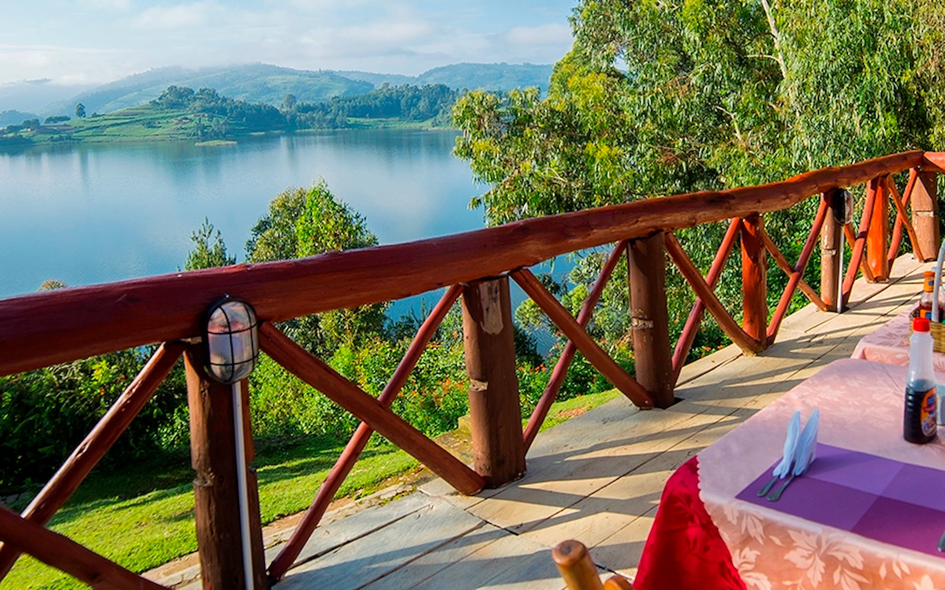 Lake Bunyonyi Eco Resort