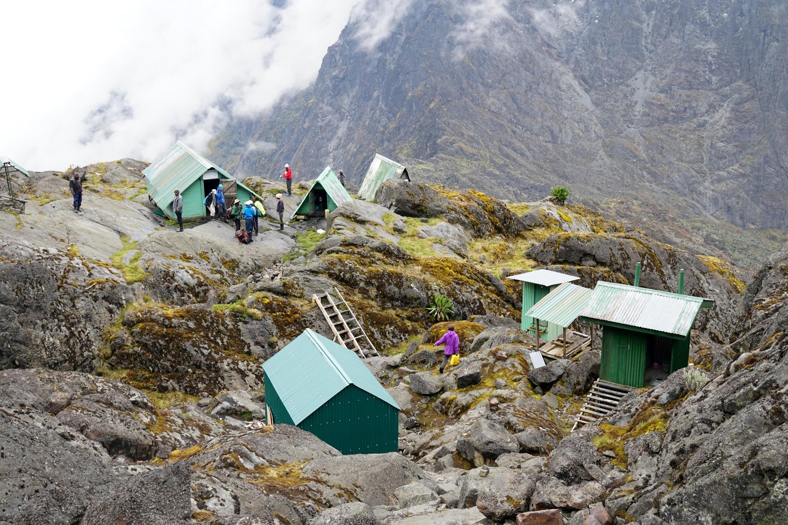 KITANDARA – GUY YEOMAN (3261m asl.)