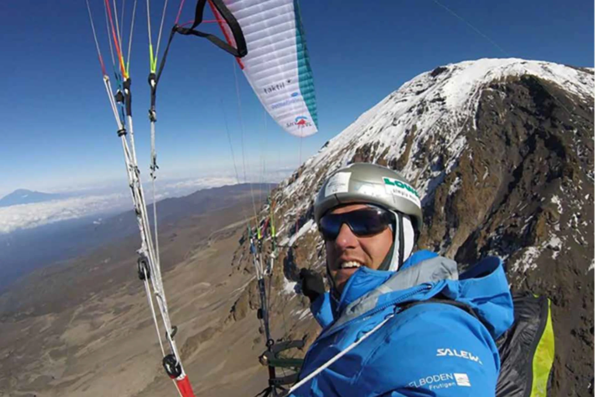 Skydive at mount Kilimanjaro
